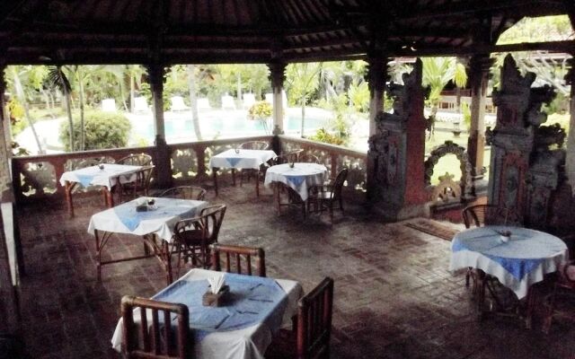 Segara Bukit Seaside Cottages