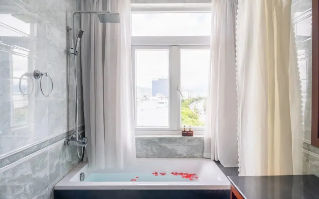 Hoang Linh Dan Hotel