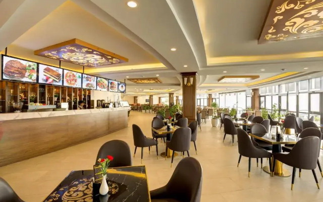 Heaven Gate Hotel O Quy Ho