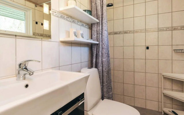 6 Person Holiday Home in Dannemare