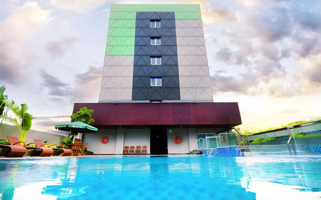 Ayola First Point Hotel Pekanbaru