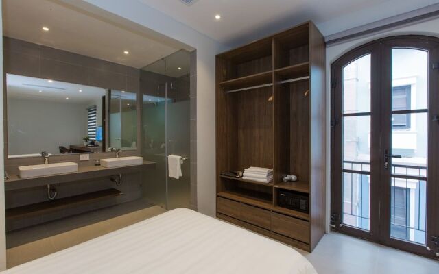The Twin Hotel