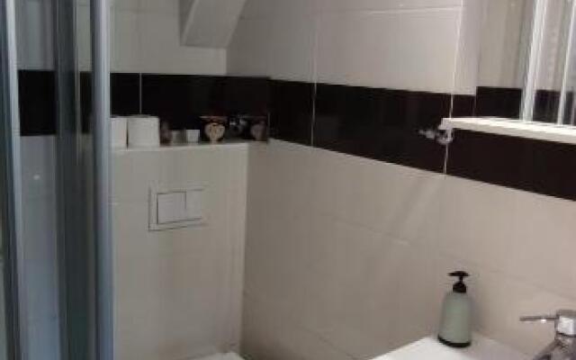 Apartment Milani with private garage