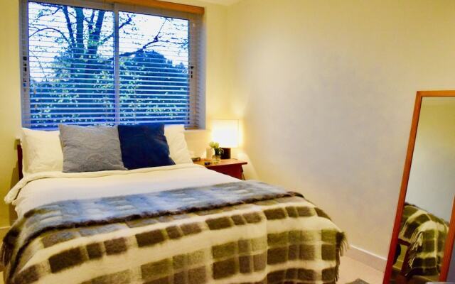 Private Terrace2 Bedroom Home