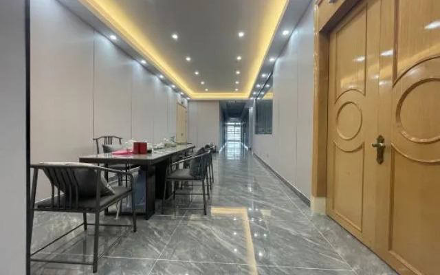 Vienna Hotel (Guangzhou Huangpu Free Trade Zone Xiayuan Subway Station)