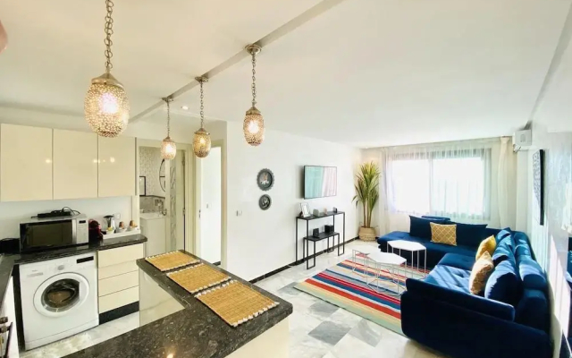 Foch Apartment