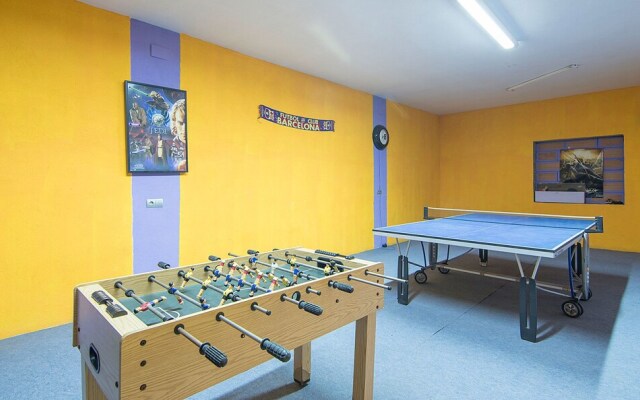 House Los Rosales 7 Km From the Beach (R83)