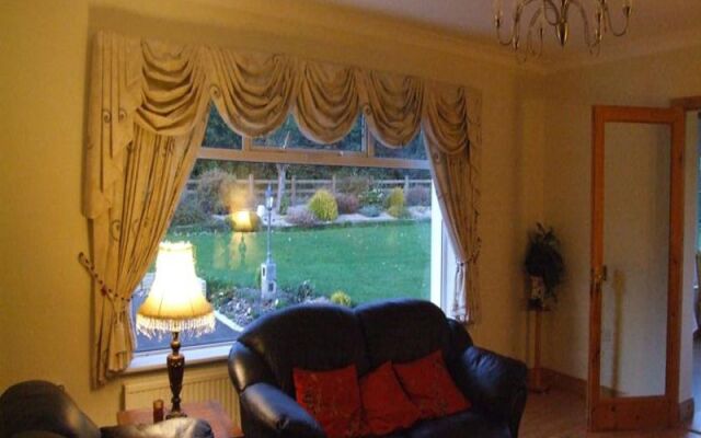 Cherrybrook Country Home