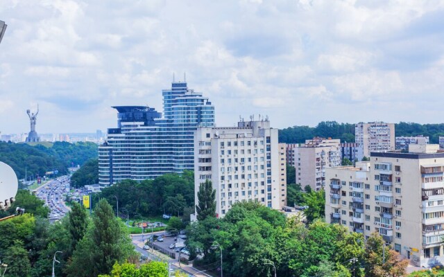 Апартаменты у бул. Дружбы Народов