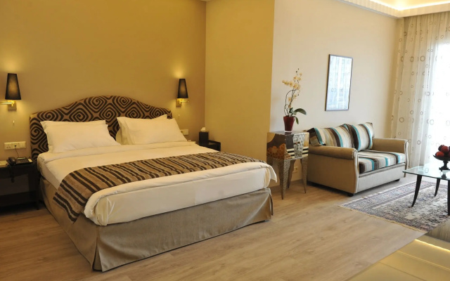 Warwick Palm Beach Hotel