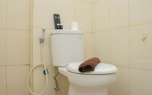 Cozy And Strategic Studio At Bassura City Apartment