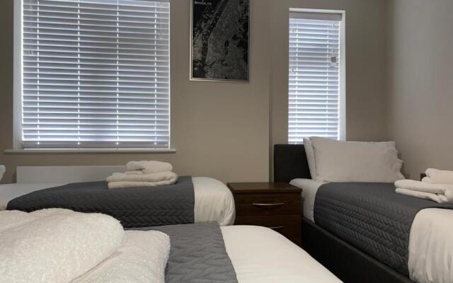 Roomotel - Sir Robert Peel Court