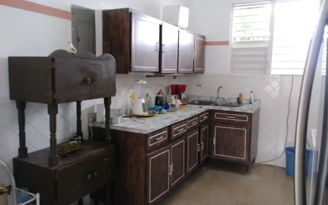 La Cruz de Colon Guest House