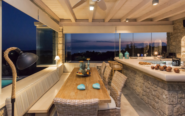 Porto Cheli Studio - Poolside Lux Getaway