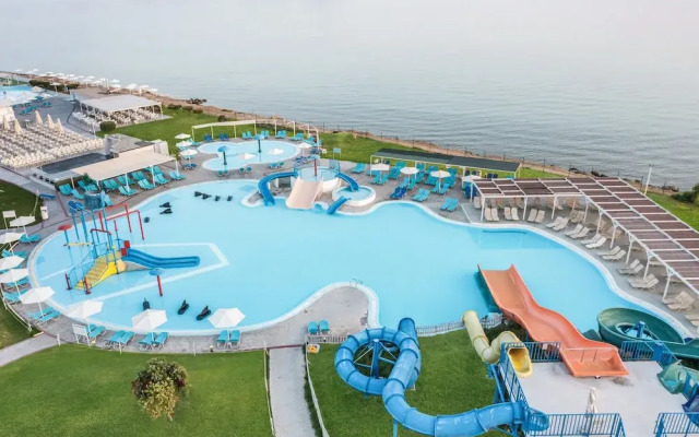 White Olive Marine Aquapark