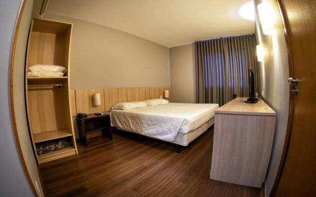 Hotel Campo Largo Express