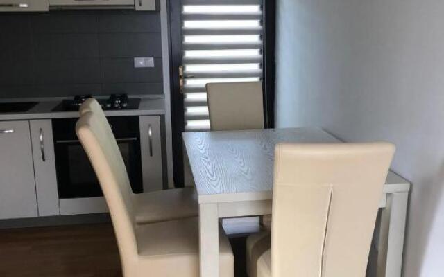 Casa moderna cu 4 dormitoare
