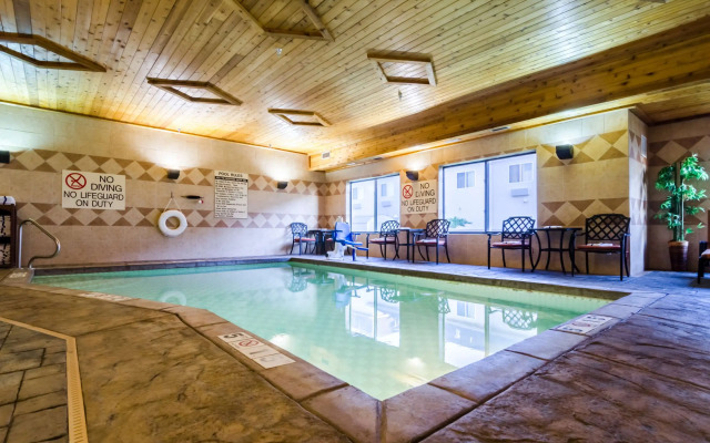 Comfort Suites Salina South