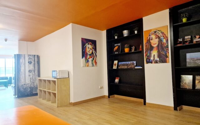Arc House Pop Art