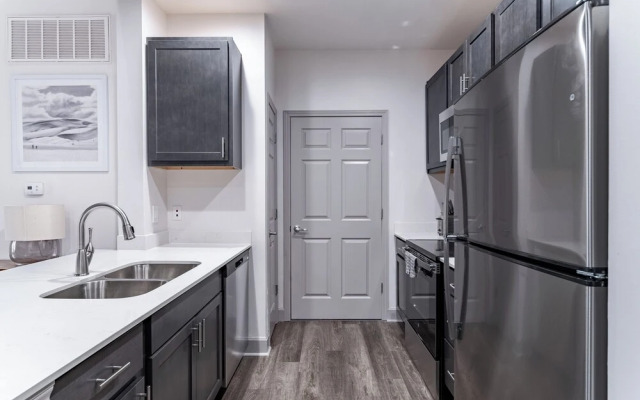 Landing Apartments Near University Of Cincinnati