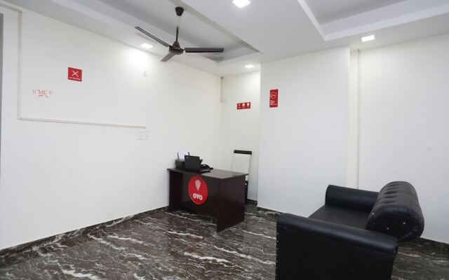 OYO 10916 AP Residency
