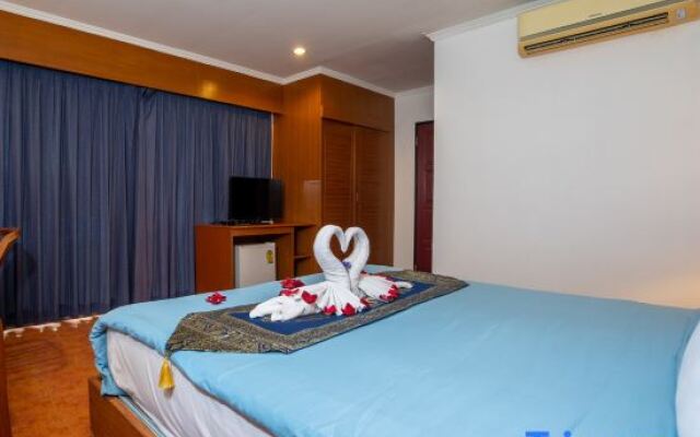 Patong Central Residence & Apartment