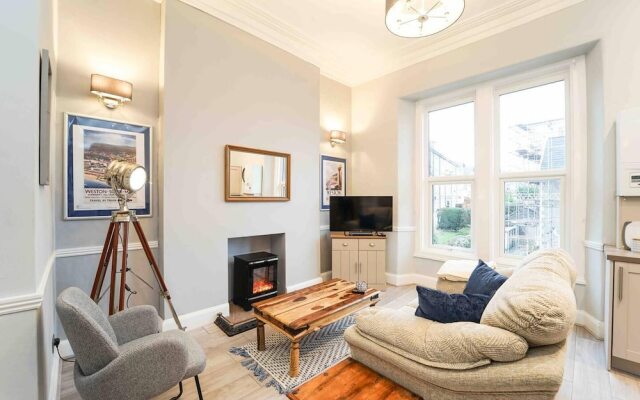 Beautiful 2-bed Apartment in Weston-super-mare
