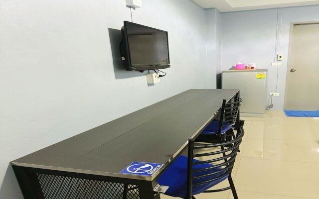 OYO 75506 Ratchapruek Apartment Suphanburi