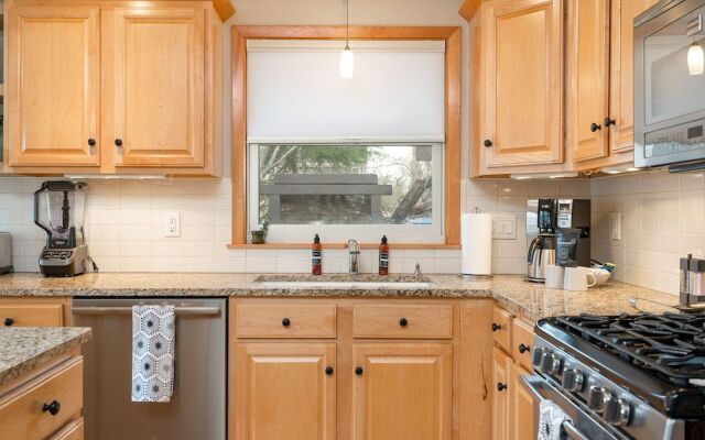 Linden Hills Retreat