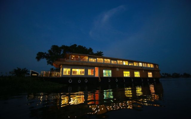 Best Kerala Houseboat