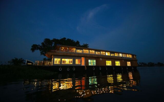 Best Kerala Houseboat