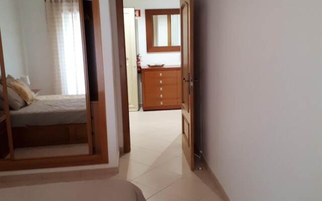 Apartment With One Bedroom In Olhos De Agua, With Shared Pool, Furnished Terrace And Wifi