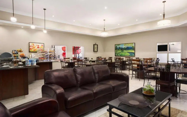 Ramada Emerald Park/Regina East