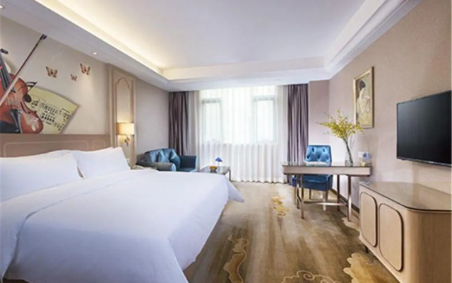 Vienna Hotel (Shenzhen Buji Metro Station)