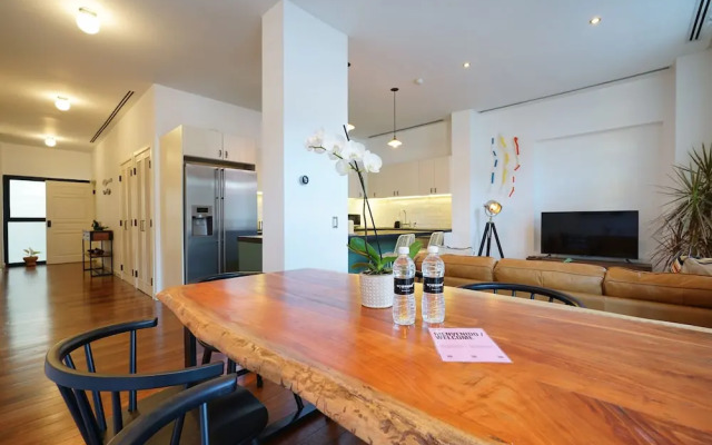 Casa Mallet by Wynwood House