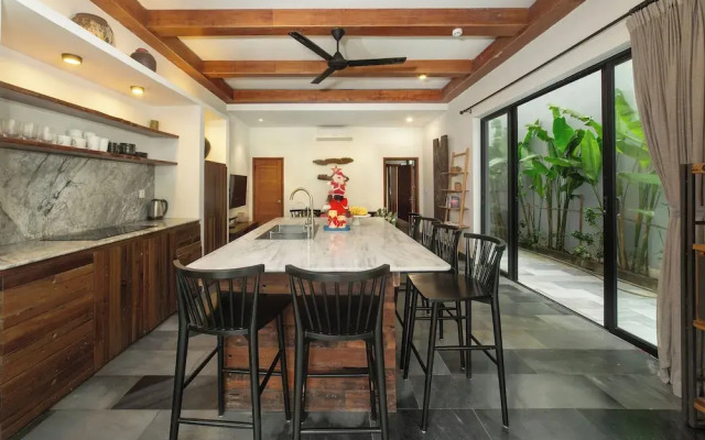 88 Steps Villa 4BR Seaside An Bang Beach
