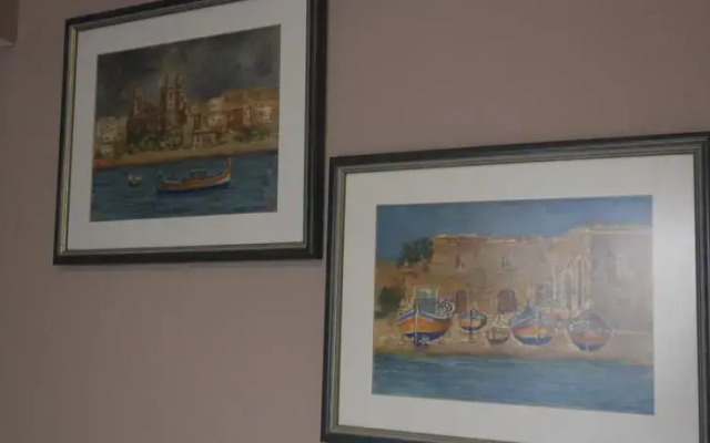Central Sliema Studio