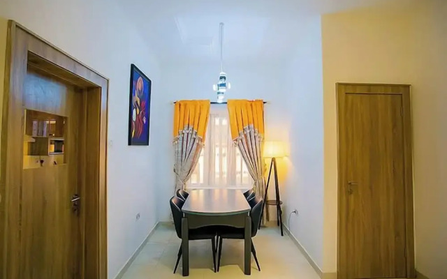 Zinq Bridge Aparments