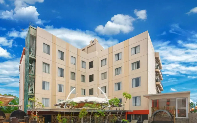 Sapphire Sky Hotel BSD City