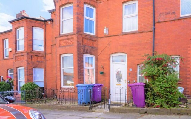 Charming 4-bed, Pet Friendly House in Liverpool