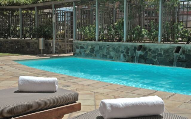 Two Bedroom Apartment - Fully Furnished and Design