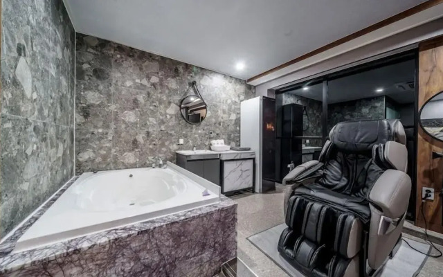 Dongducheon G7 Hotel