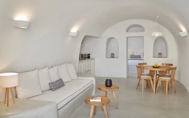 Firostefani Apartment