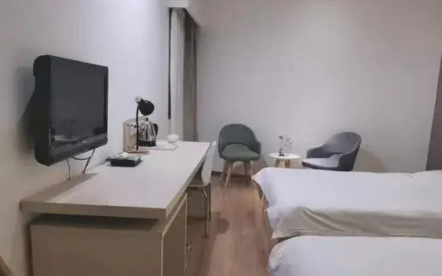 Maintel 168 Hotel (Wuxi Shangmadun Road Jinghai Subway Station Branch)