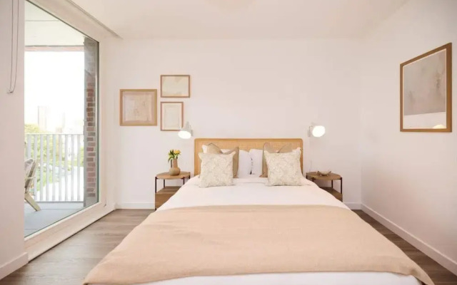 The Tottenham Classic - Charming 2bdr Flat With Balcony