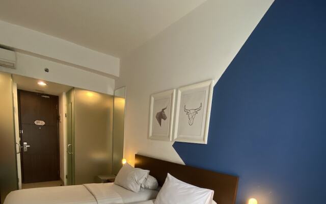 Ispi Hotel Cikarang Festival