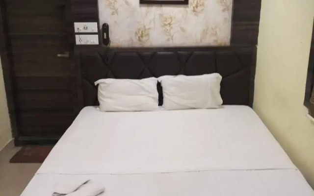 Hotel Rayna Inn by OYO Rooms