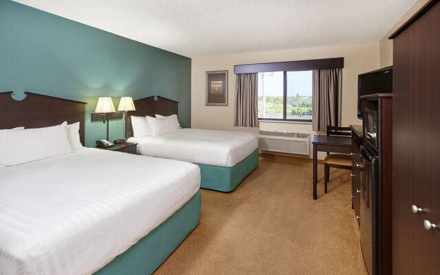 AmericInn Lodge & Suites Green Bay East