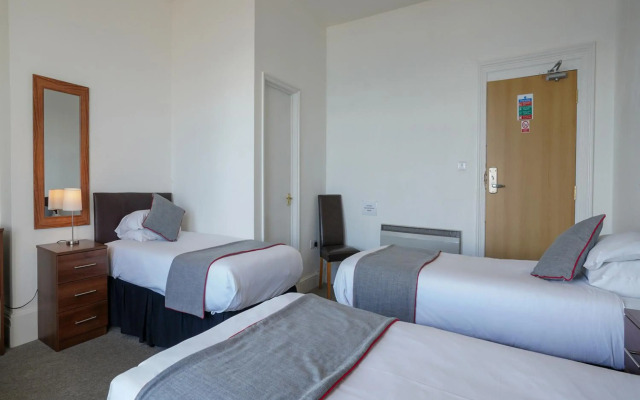 OYO Shanklin Beach Hotel
