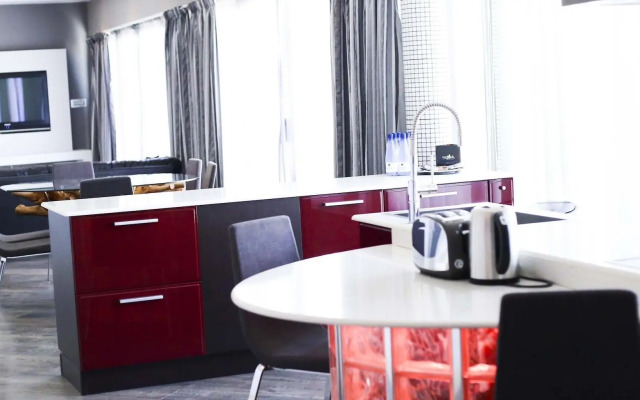 Pebbles Boutique Aparthotel